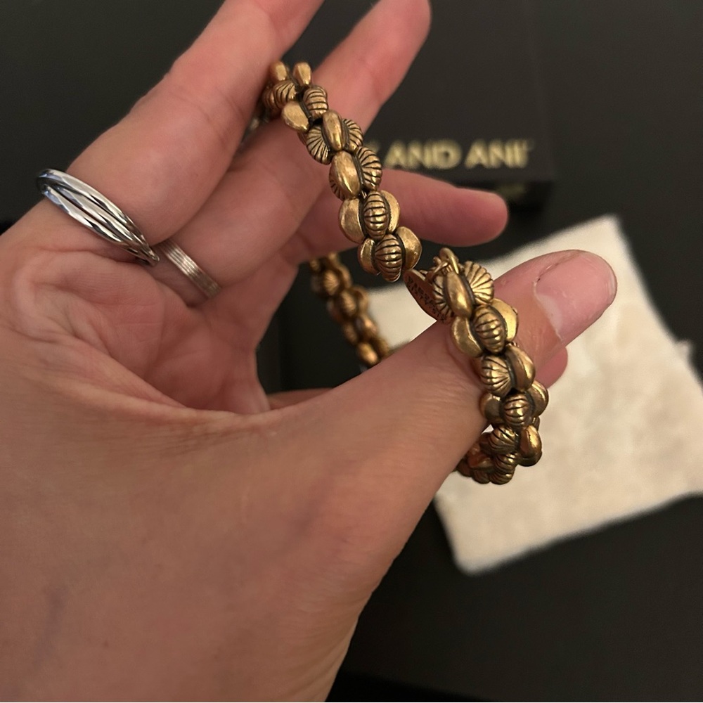 Alex and Ani Gold Shell Beaded Stacked Wrap Bracelet Energy NEW NWT - Picture 3 of 4